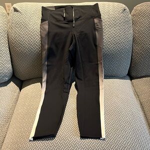 Under Armour - New With Tags - Womens Leggings